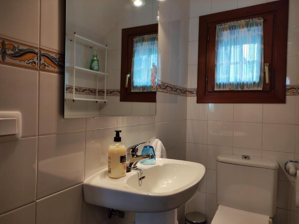 Entretorres. Casa-Duplex En Centro Historico. Διαμέρισμα Καρμόνα Εξωτερικό φωτογραφία