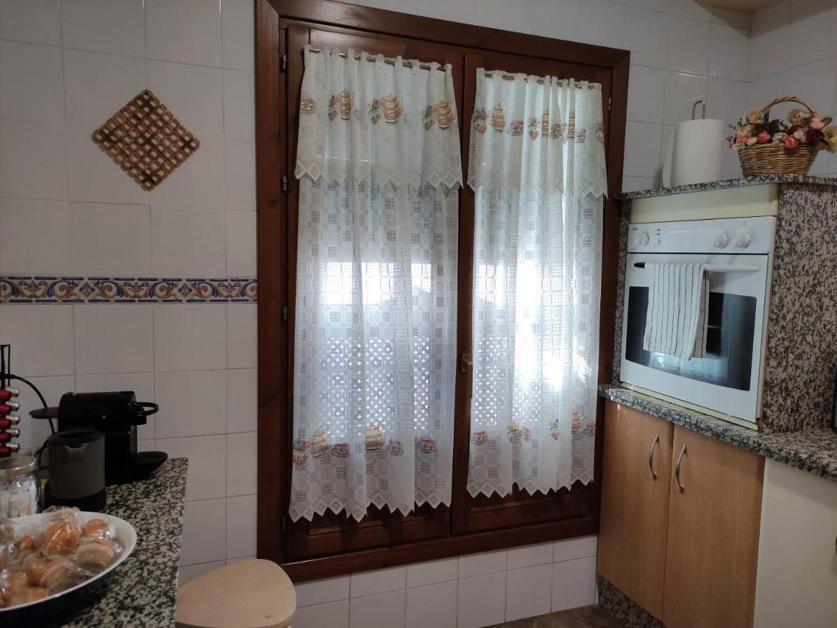 Entretorres. Casa-Duplex En Centro Historico. Διαμέρισμα Καρμόνα Εξωτερικό φωτογραφία